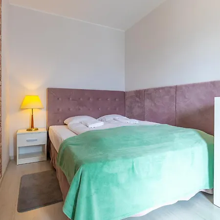 Rentplanet - Schroniskowa Apartmán