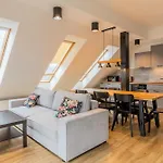 Rentplanet - Schroniskowa * شكلارسكا بوريبا