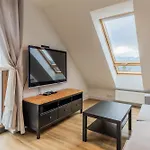 Rentplanet - Schroniskowa * شكلارسكا بوريبا
