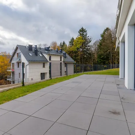 Apartment Rentplanet - Schroniskowa *