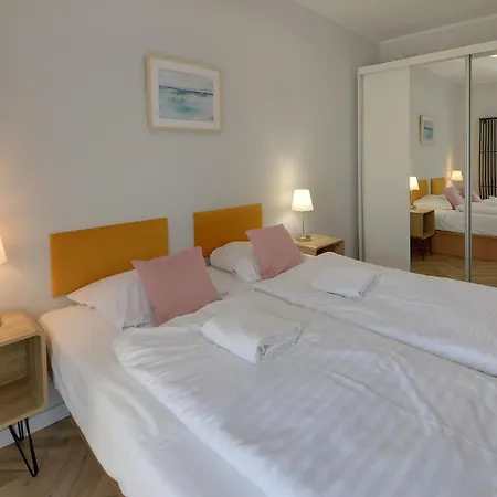 Apartament Rentplanet - Schroniskowa