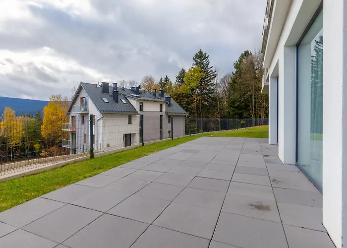 Apartment Rentplanet - Schroniskowa *