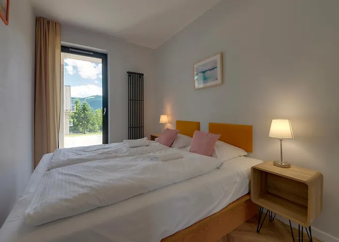 Apartment Rentplanet - Schroniskowa Szklarska Poreba